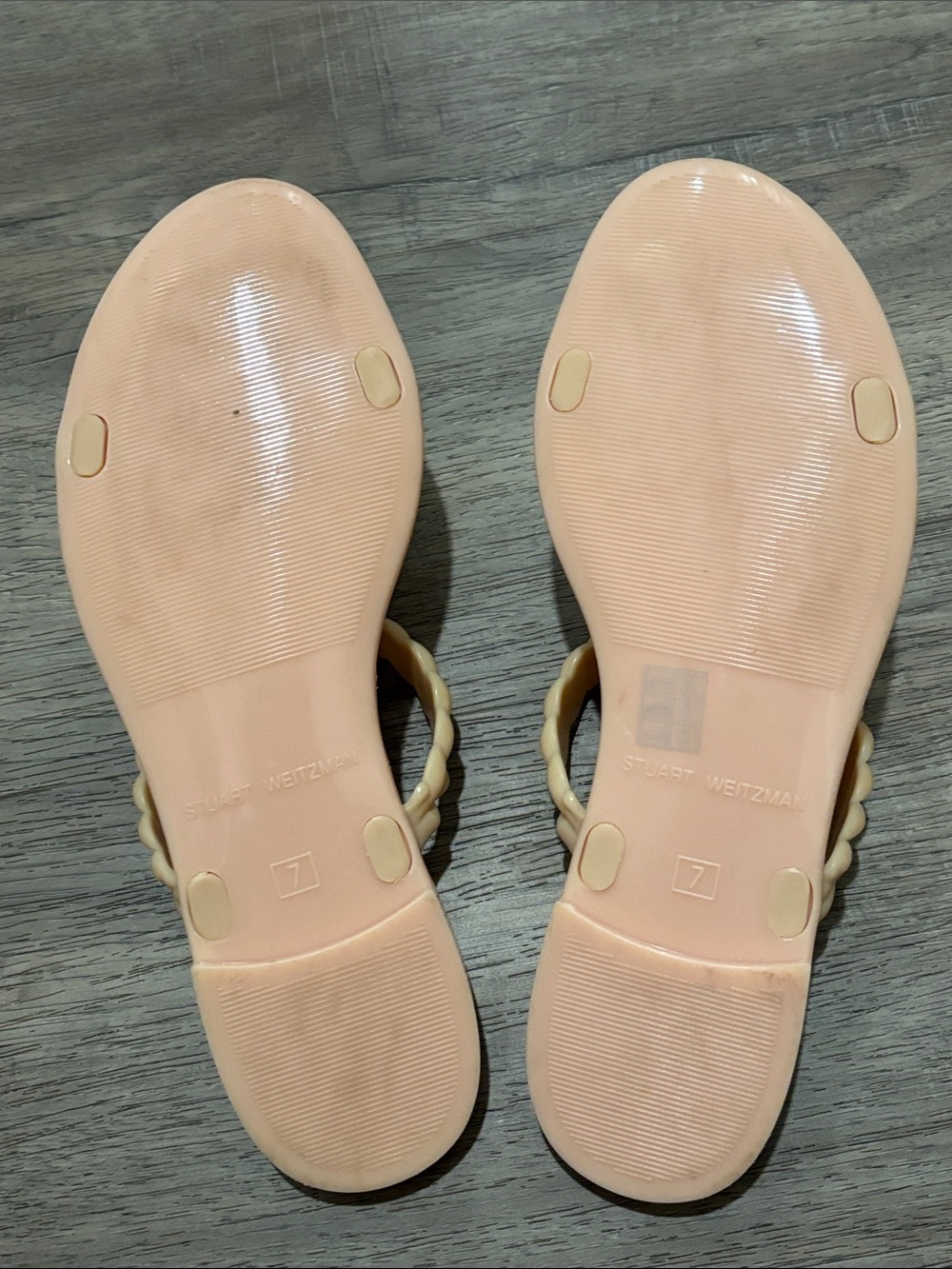 Stuart Weitzman Braidis Sawyer Jelly-Strap Slide Sandals in Peach 7 - Picture 6 of 7